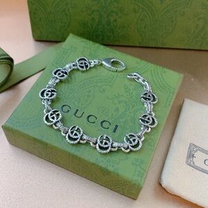 Gucci Silver Logo Chain Bracelet